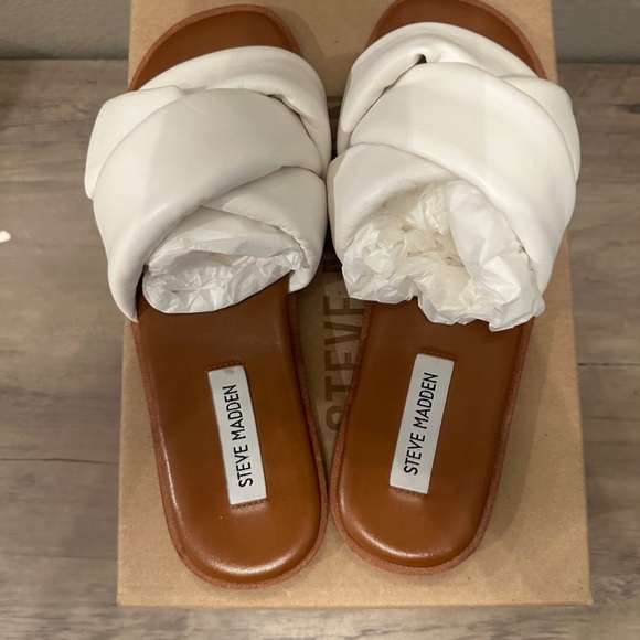 NEW! Steve Madden Georgina Leather Sandal - Picture 5 of 7